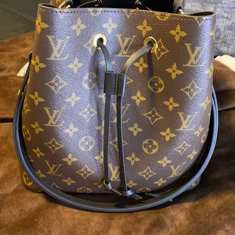 Louis Vuitton NeoNeo Monogram MM black